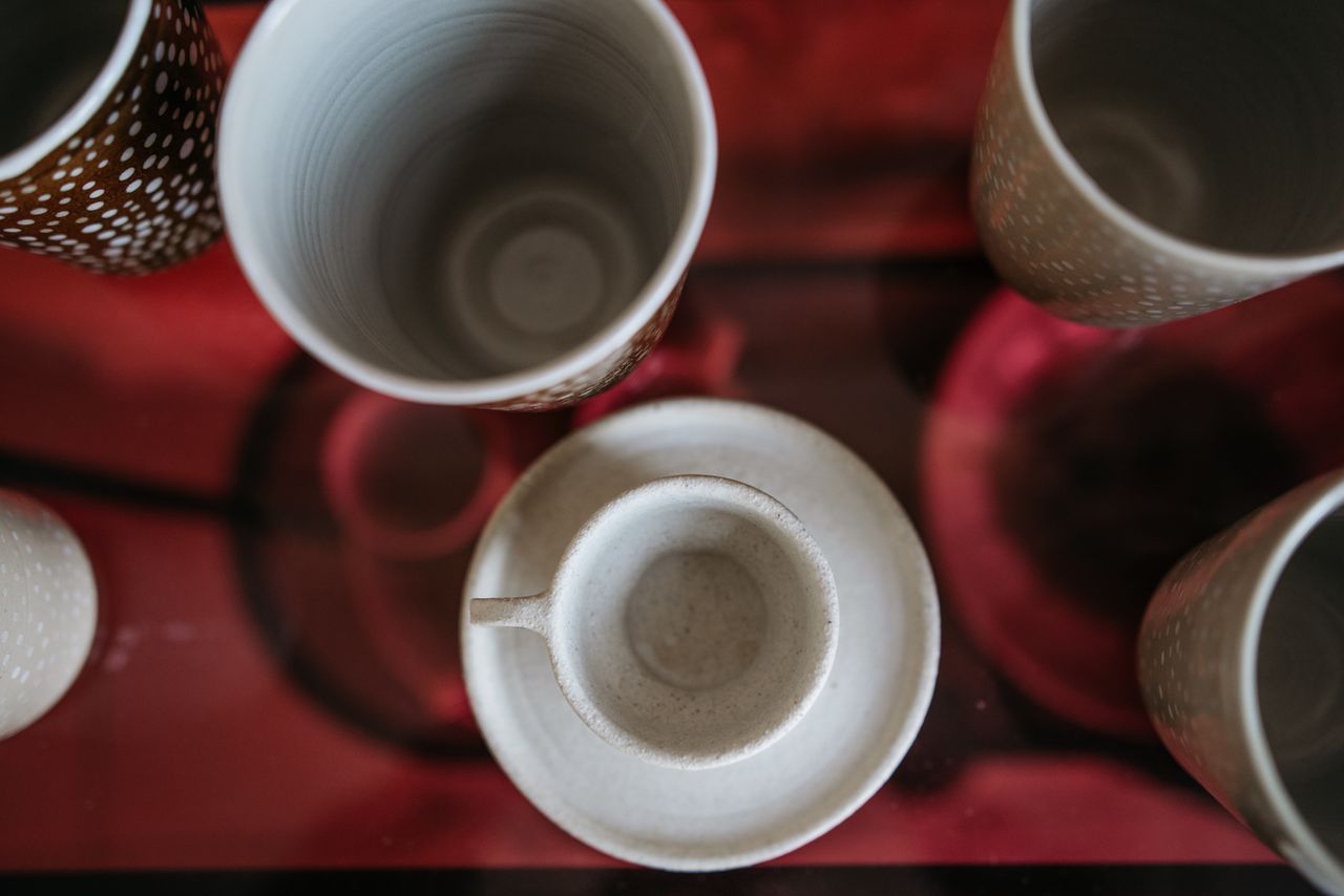 Close-up of the Pebble Tumbler glaze and clay